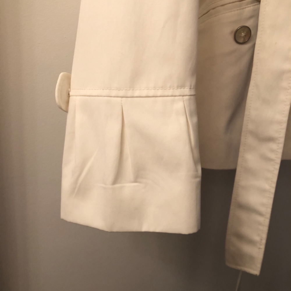 Jacket - Picture 3 of 4